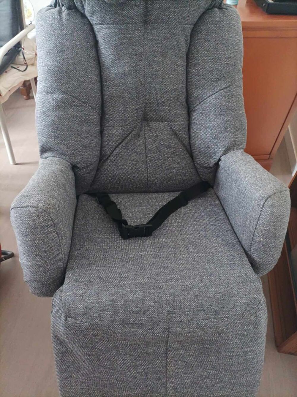Fauteuil m&eacute;dicalis&eacute; Meubles