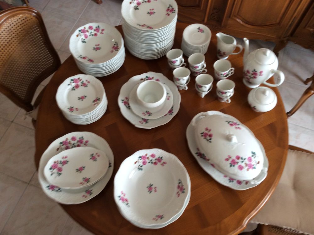 Superbe service de porcelaine Cuisine