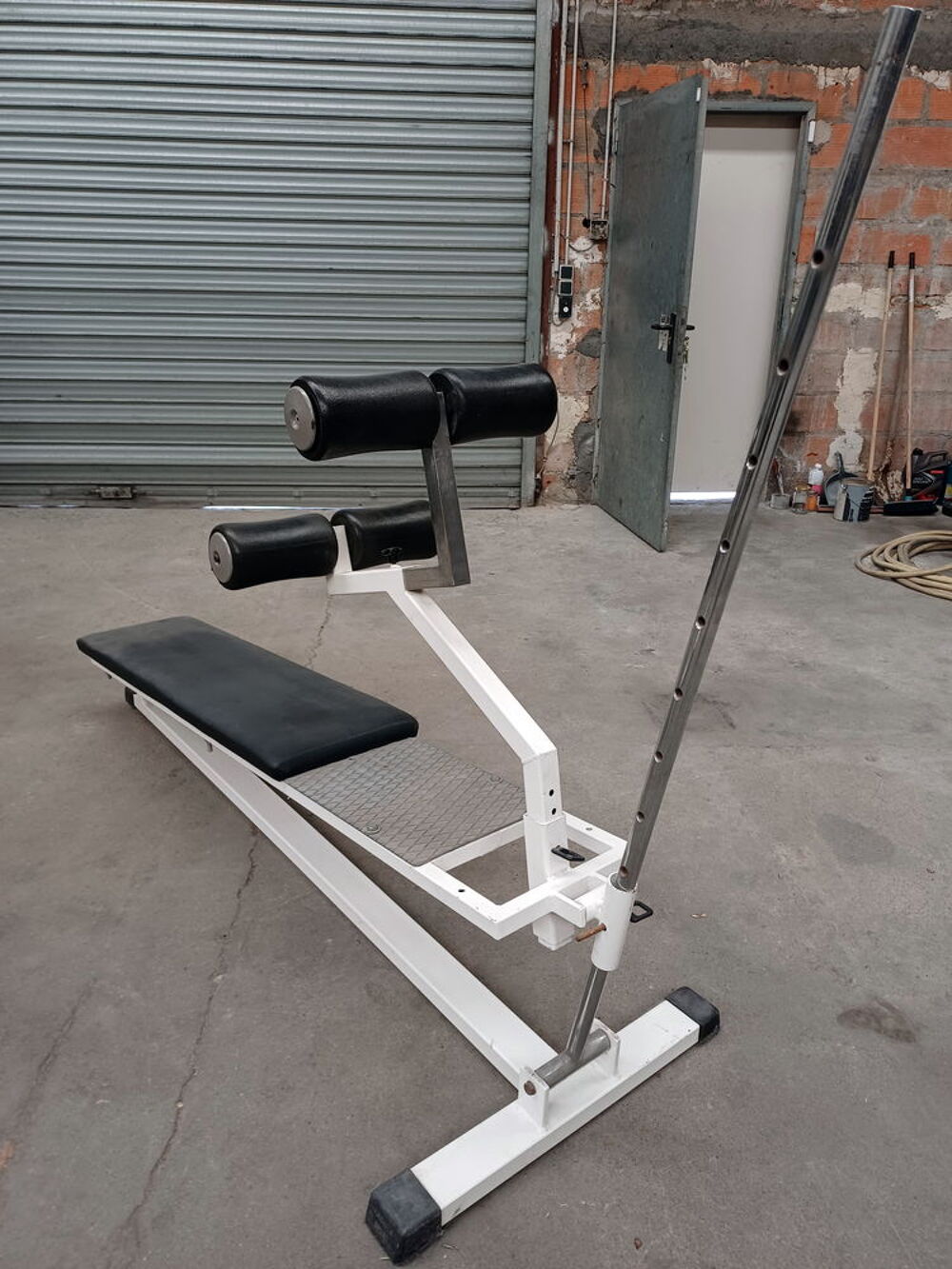 Banc &agrave; abdominaux Mat&eacute;riel PANATTA SPORT en bon &eacute;tat Sports