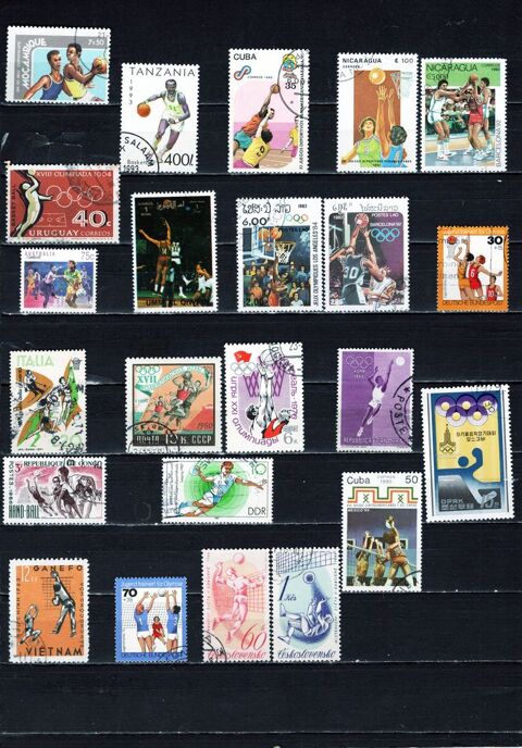 lot de 30 timbres du MONDE sur les SPORTS de BALLON 2 Les Églisottes-et-Chalaures (33)