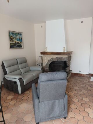  Maison à louer 4 pièces 80 m² Cozes