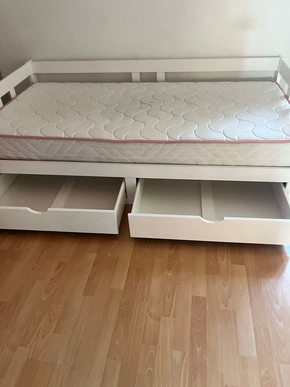 lit simple convertible double Meubles