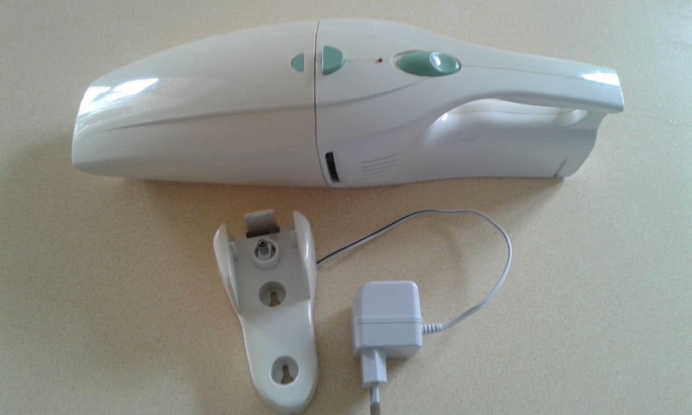 Aspirateur de table Electroménager