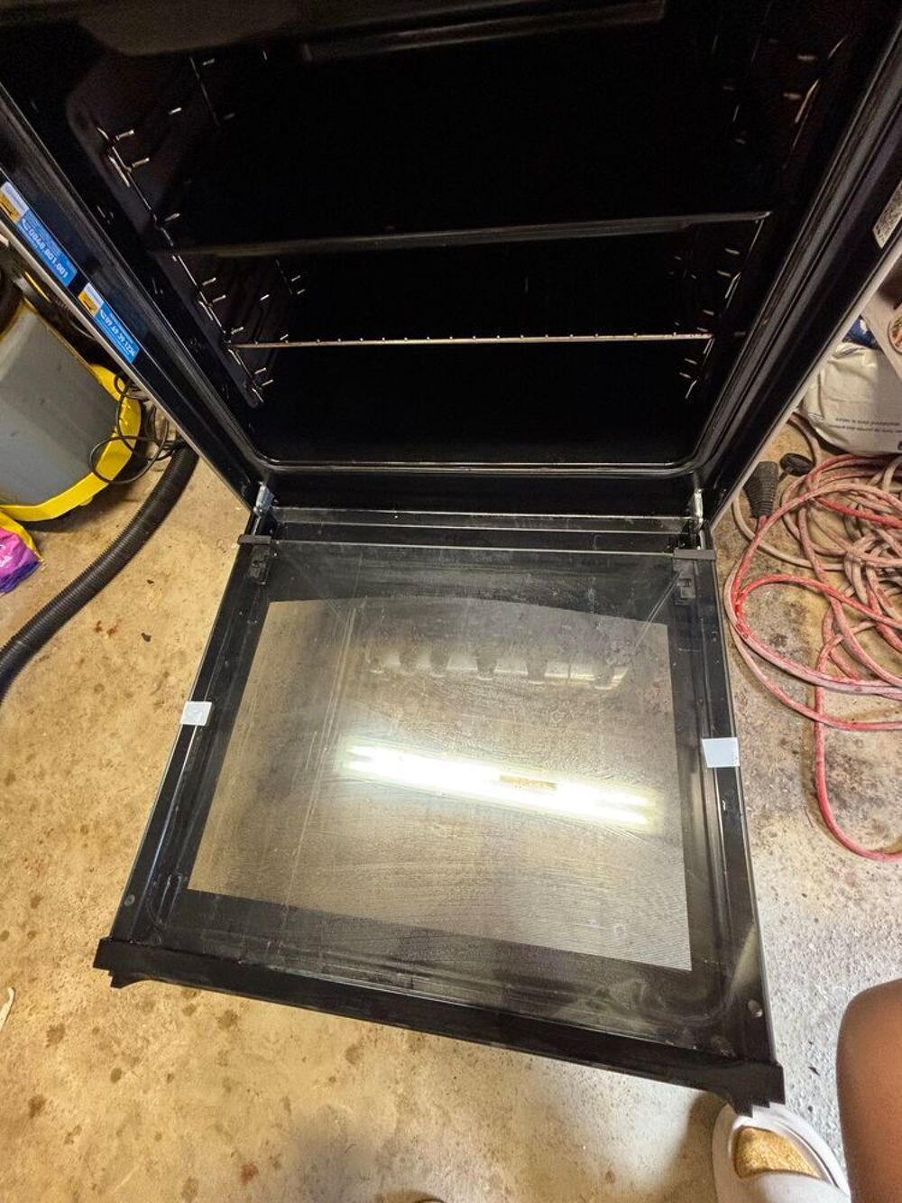 Gazini&egrave;re vitro c&eacute;ramique indesit Electroménager