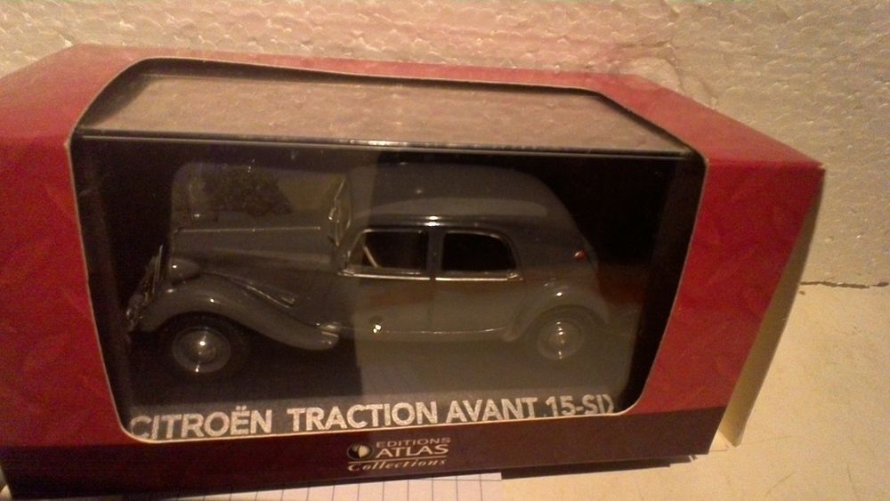 VOITURE MINIATURE DE COLLECTION 