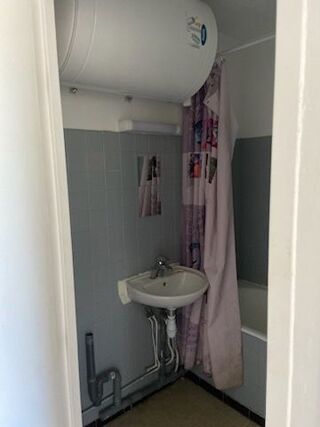  Appartement à louer 2 pièces 46 m²