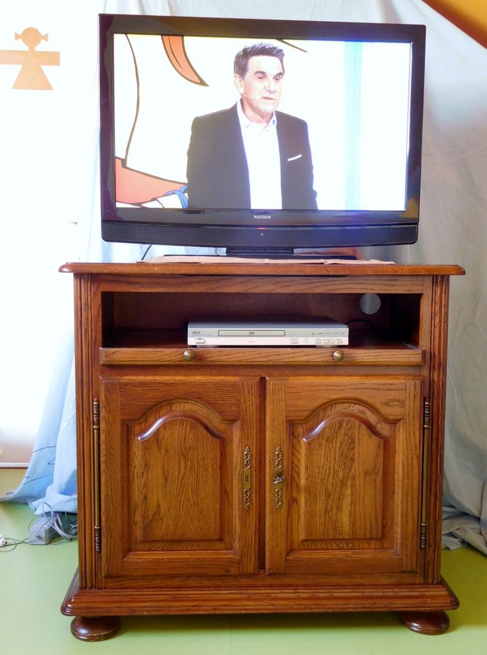 meuble t&eacute;l&eacute;vision en ch&ecirc;ne massif Meubles