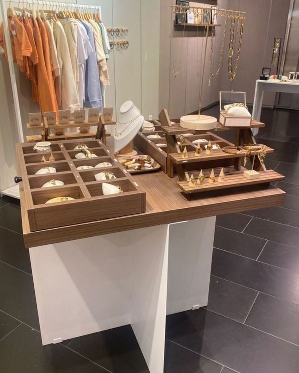 TABLE HAUTE STYLE BOIS Meubles