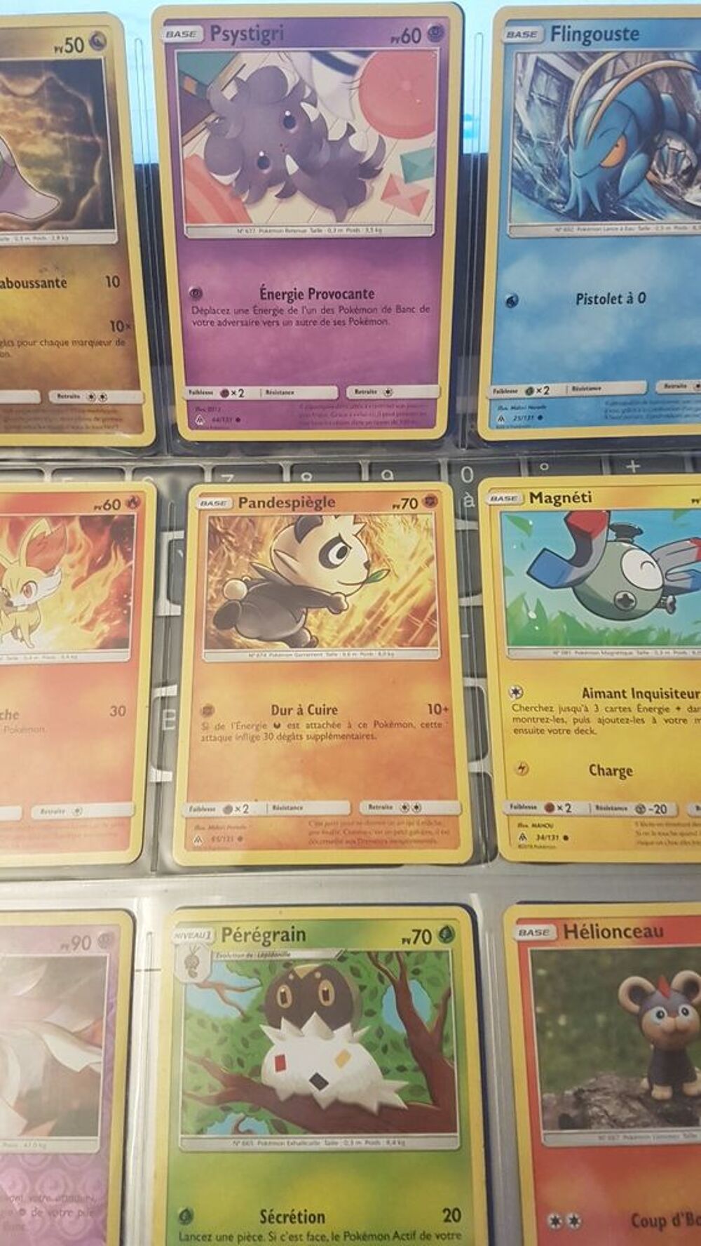 35 cartes pokemon de la s&eacute;rie /131 