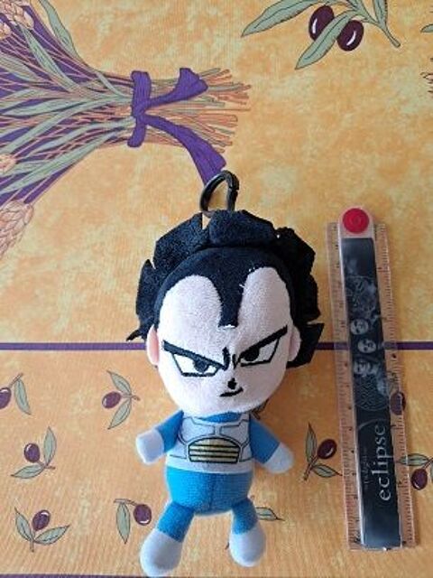Porte-clé Végéta Dragon Ball Z manga anime japon TV goodies 6 Fèves (57)