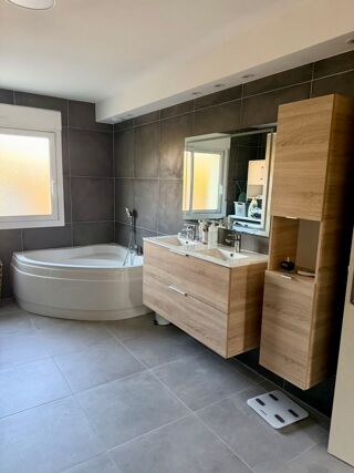  Appartement � vendre 4 pi�ces 115 m�