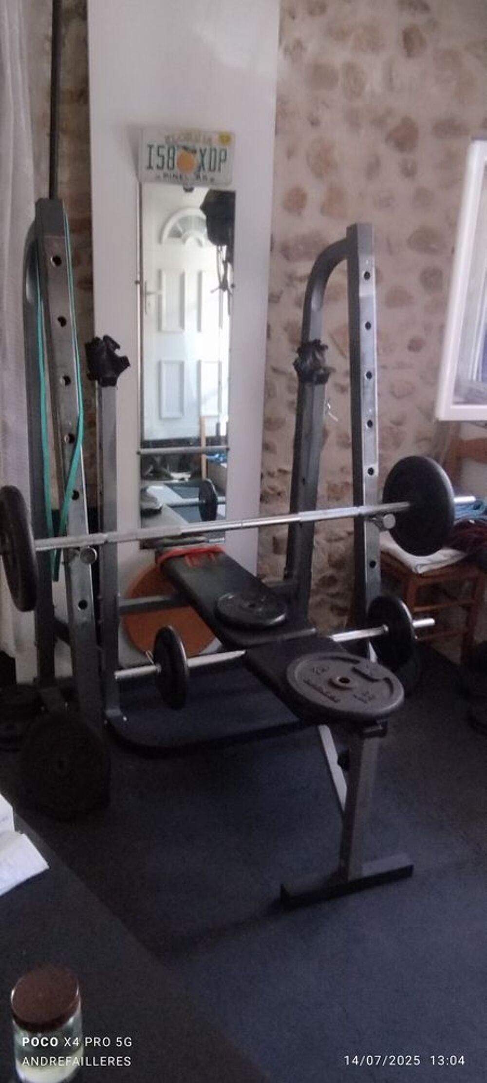 banc de musculation, poids et barres Sports