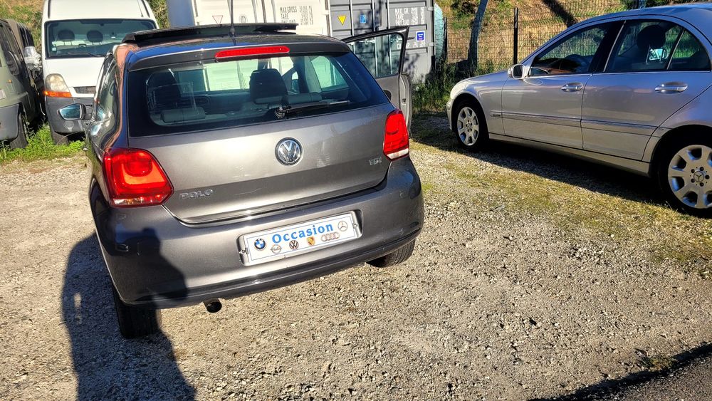 Polo 1.6 TDI 90 CR FAP Confortline Business (5 CV) 2011 occasion 31140 Aucamville