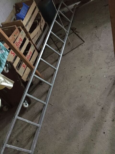 Echelle ALU 3m 30 Montfort-sur-Meu (35)