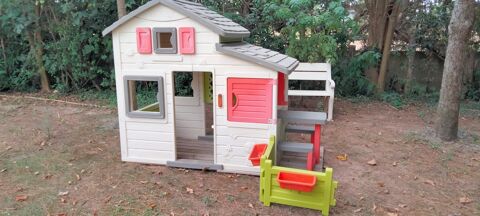 Maison de jeu ext�rieure enfant en plastique 50 Manduel (30)