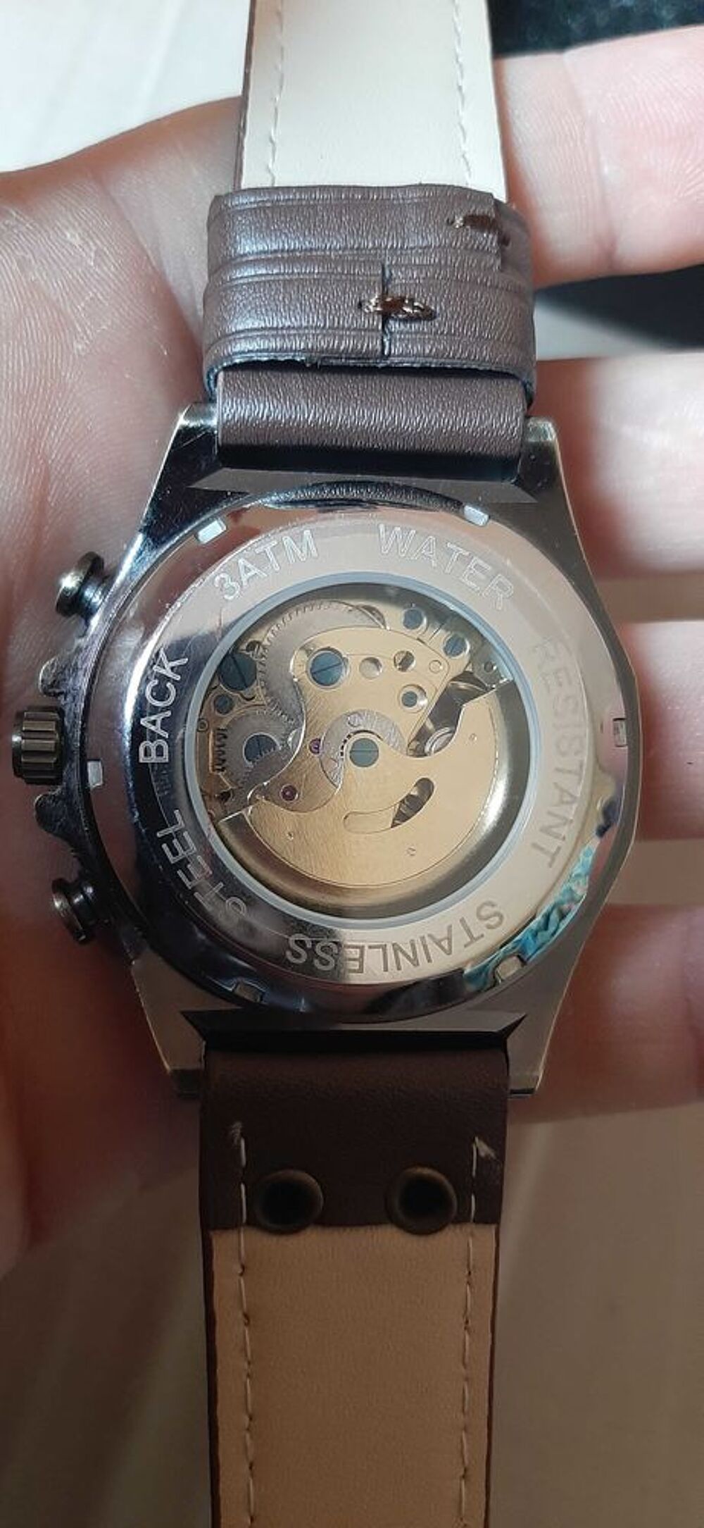 montre m&eacute;canique automatique tourbillon &agrave; dos creux Bijoux et montres