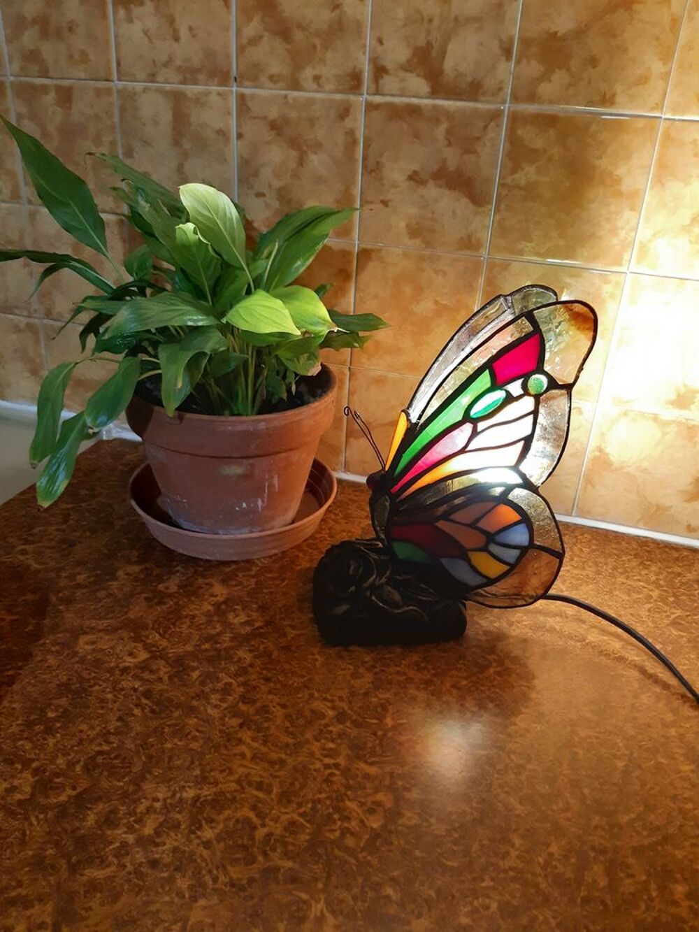 Lampe Papillon Style Tiffany. Décoration