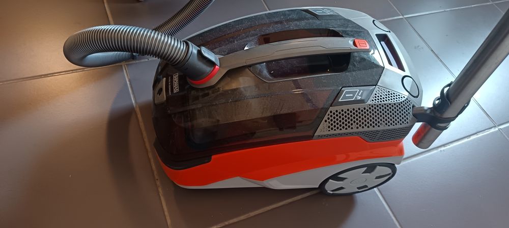 aspirateur traineau Electroménager
