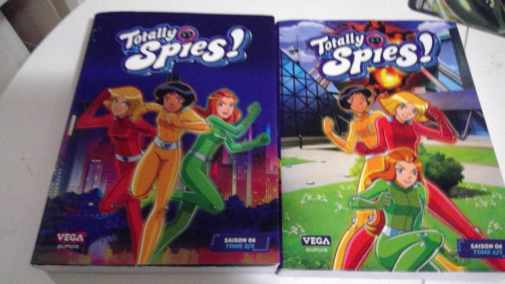 TOTALLY SPY Livres et BD