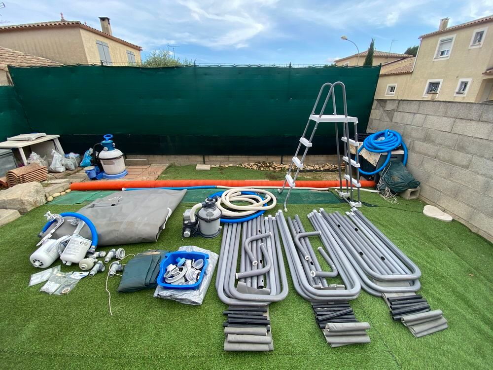 Piscine INTEX hors sol avec accessoires Jardin