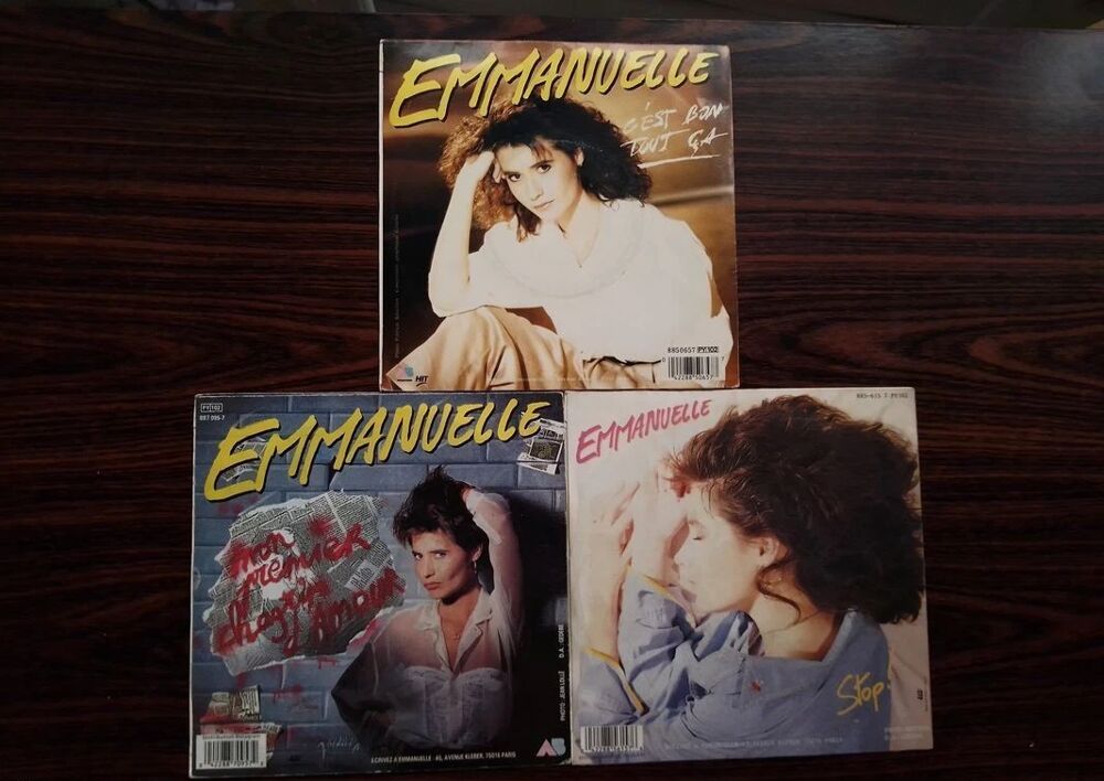 EMMANUELLE (Emmanuelle Mottaz) LOT DE 3 VINYLES 45 TOURS CD et vinyles