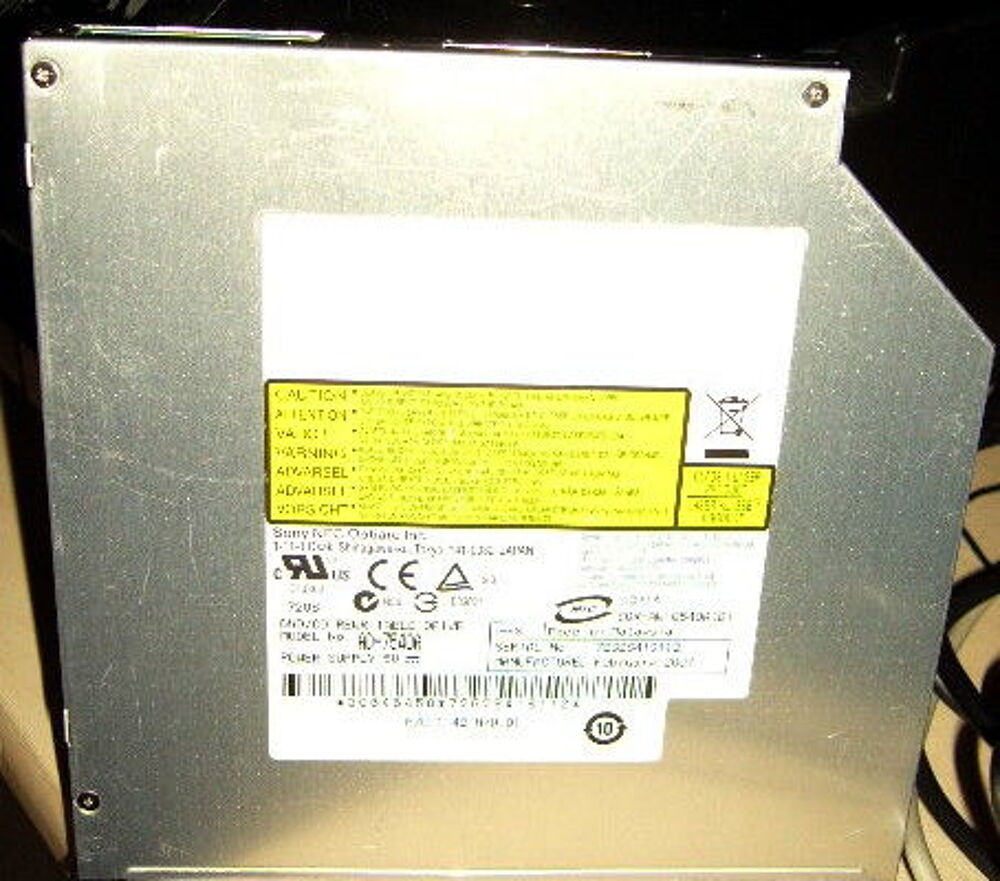 lecteur pc portable CD/DVP/REWR/table drive modele AD-7540A Matériel informatique