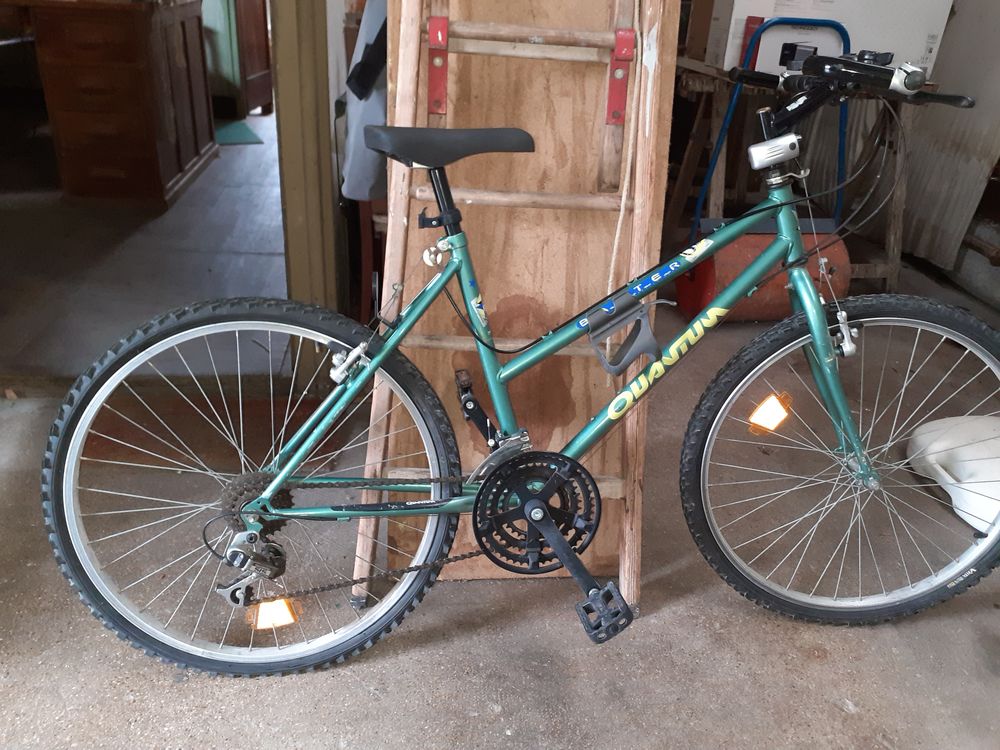 v&eacute;lo VTT femme Vélos