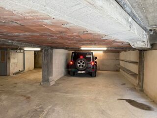  Remise / Grange � louer 2 pi�ces 100 m� Barbentane