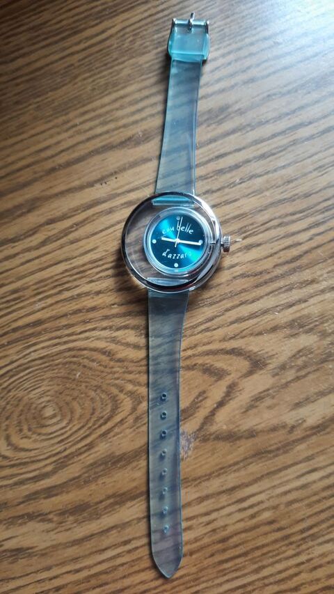 Montre Azzaro    eau belle    Bleu ciel 15 Oberschaeffolsheim (67)