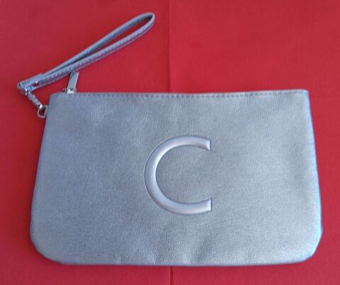 POCHETTE  CARPISA  ITALIE Saint-Etienne (42)