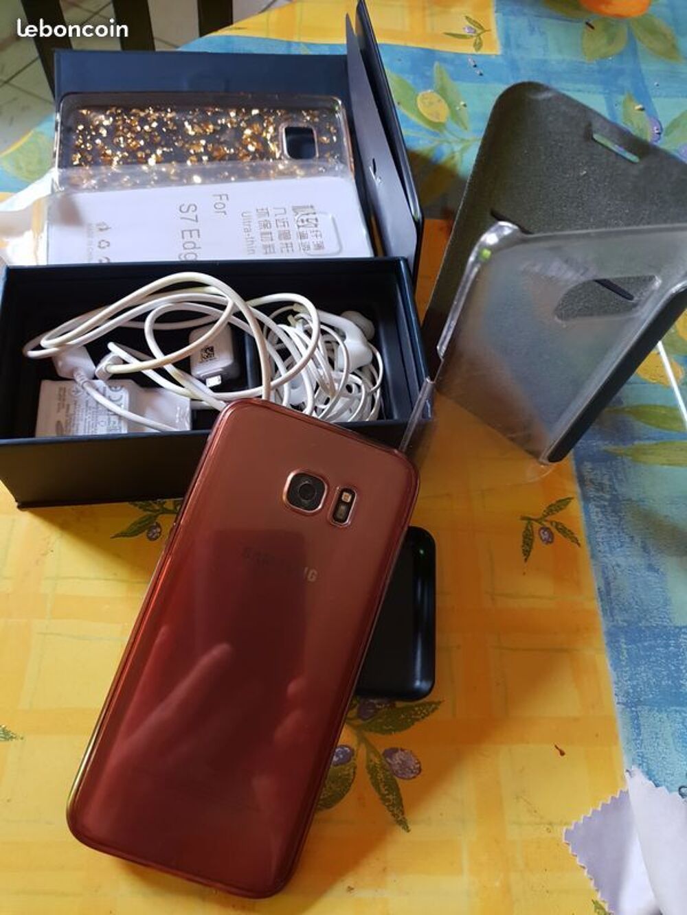 S7 edge rose tout op&eacute;rateur 32go Téléphones et tablettes