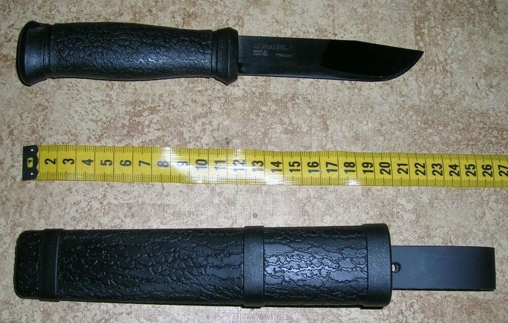 Couteau su&eacute;dois Mora 2000 &eacute;dition limit&eacute;e. 