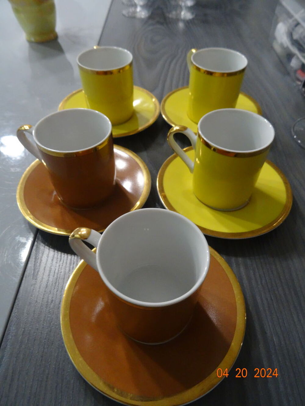 service &agrave; caf&eacute;. Electroménager