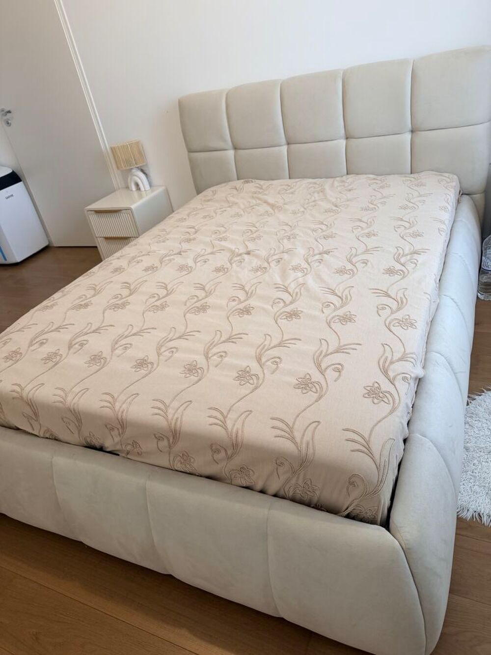 Lit coffre Bubble beige 140 &times; 200 cm + matelas Emma Meubles