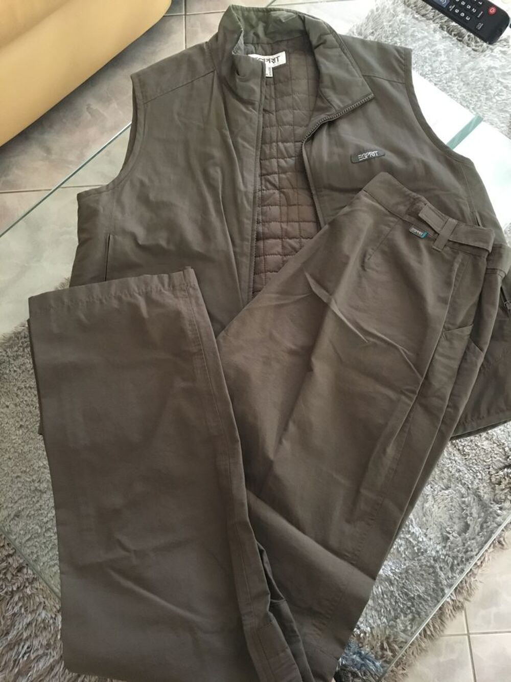 ensemble Esprit pantalon+ gilet Vêtements