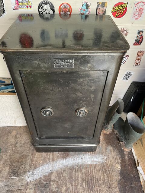 Coffre fort ancien 1300 Rebr�chien (45)