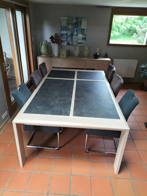 TABLE A MANGER 400 Faverges (74)