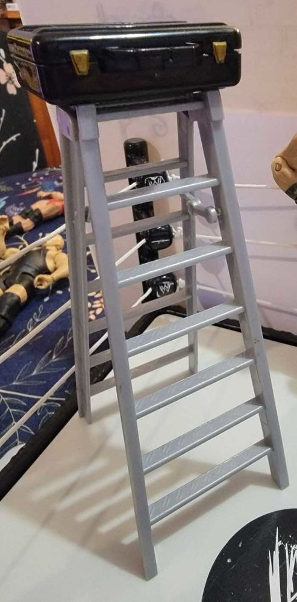 WWE Ensemble Ar&egrave;ne catcheurs RAW avec accessoires Jeux / jouets