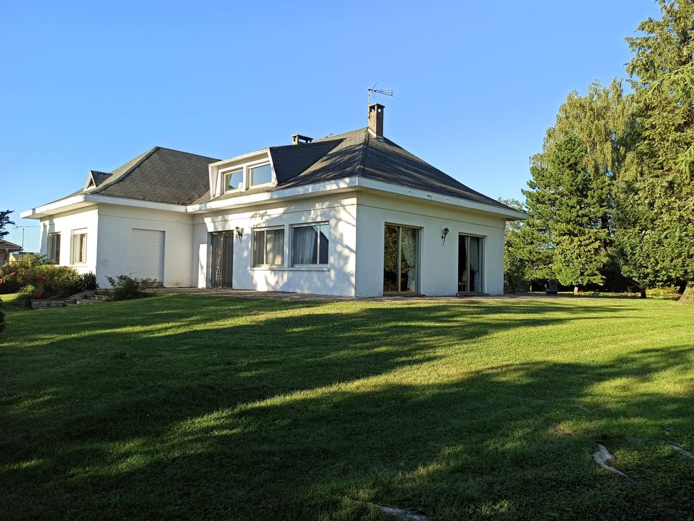 Vente Villa Maison sur 5300 m² à Neufchef Neufchef