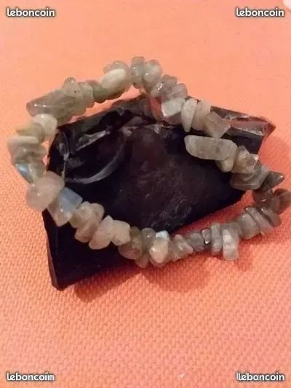 Bracelets extensibles vari&eacute;s en pierre de gemme Bijoux et montres