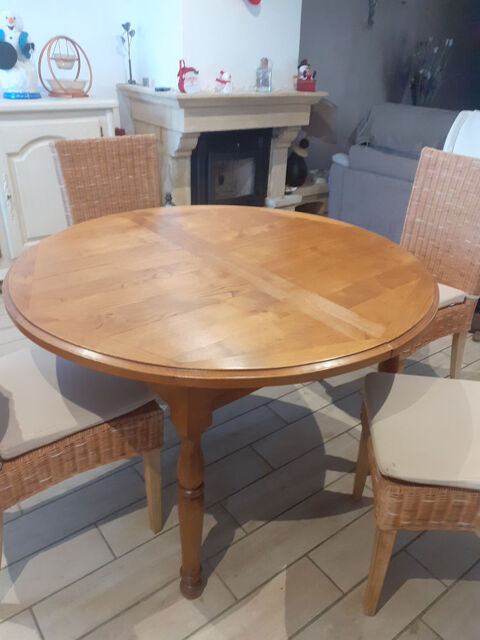 table  manger bois massif ronde 250 Villelongue-dels-Monts (66)