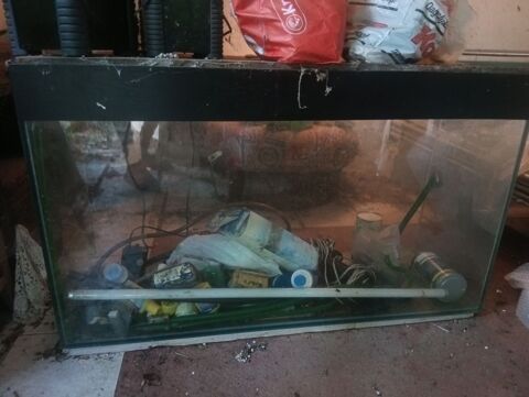 Grand aquarium 120x70x40 cm 220 03130 Montcombroux-les-mines