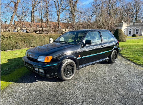 Annonce voiture Ford Fiesta 9990 €
