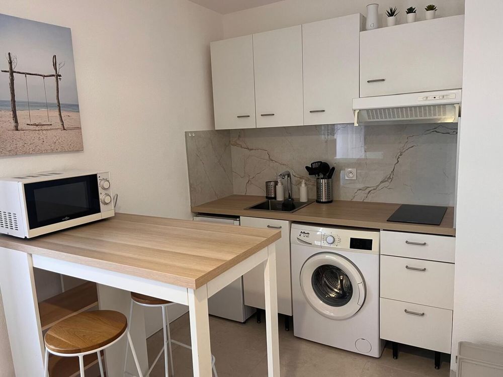 Vente Appartement Studio LE BRUSC 83 proche mer Le brusc
