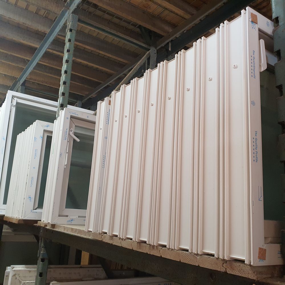 CHASSIS avec vitre BASCULANTE - FENETRE Bricolage