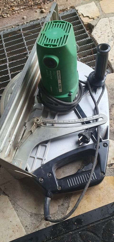 HITACHI Scie circulaire grand model 350 Étampes (91)
