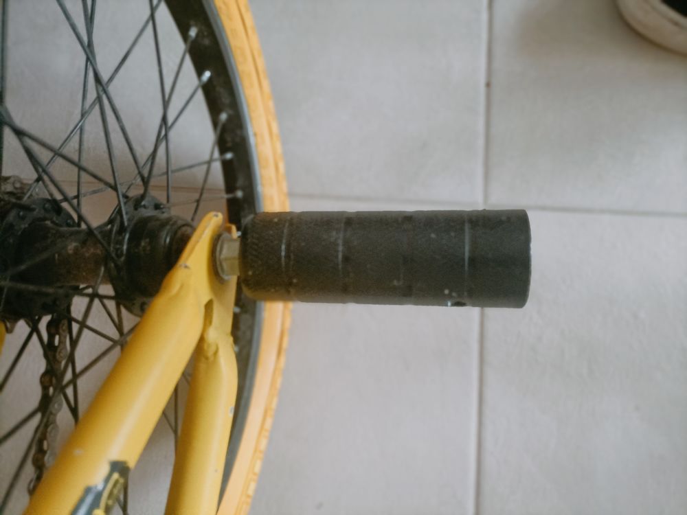 BMX BIG DADDY 
jaune pour enfant Vélos