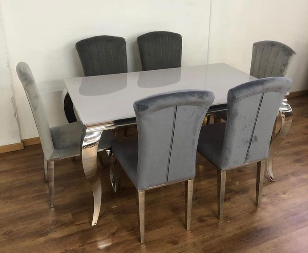 Chaises en velours et table &agrave; manger en marbre Neuves Meubles
