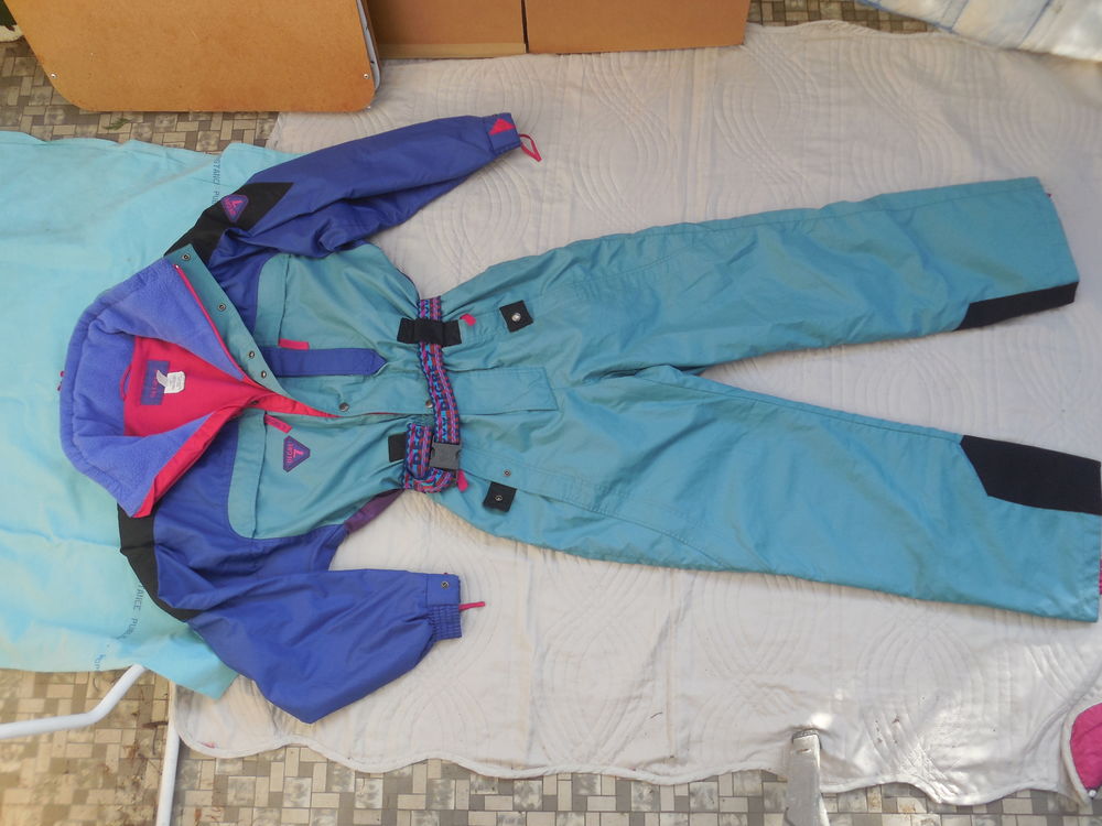 combinaison de ski DEGRE 7 , taille 44 /46 Neuve Sports