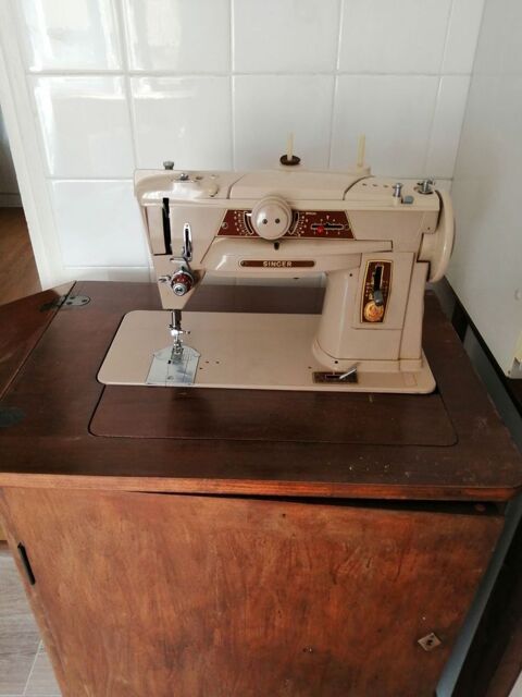 MACHINE A COUDRE SINGER 401 0 Saint-Malo (35)